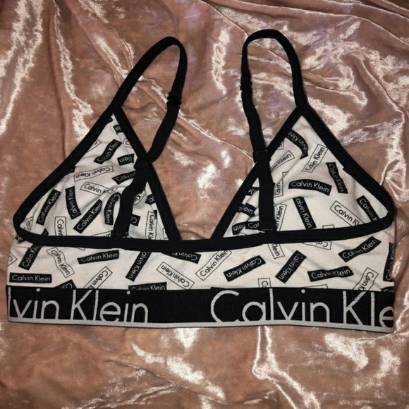 Calvin Klein bra large - Picture 2 of 5